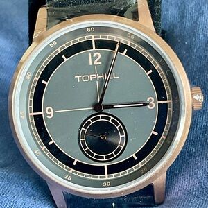 Handsome NIB Tophill Quartz Gray/Black Classic Sector Dial Watch